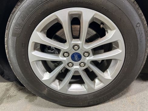 Used 2022 Ford Escape SE w/ Convenience Package image 35