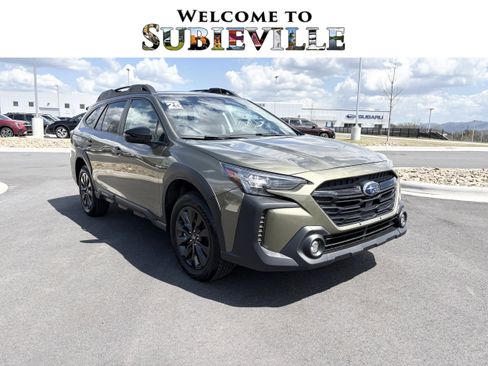 Used 2025 Subaru Outback Onyx Edition image 1