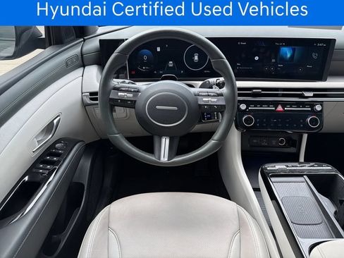 Certified 2025 Hyundai Tucson Limited FWD image 16