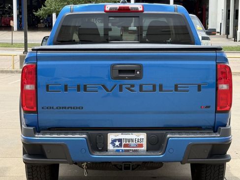 Used 2022 Chevrolet Colorado Z71 w/ Safety Package AWD/4WD image 6