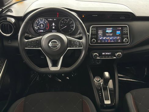 Used 2019 Nissan Kicks SR FWD image 15