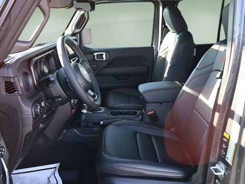 New 2026 Jeep Gladiator Rubicon image 12