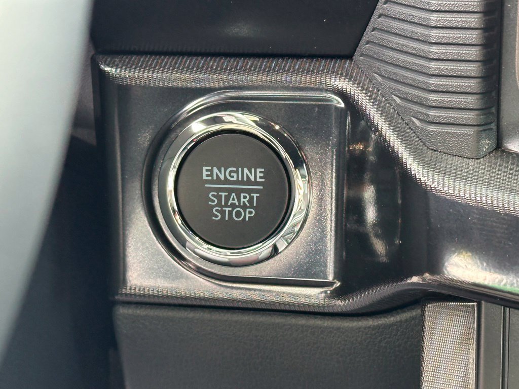 Used 2025 Ford F150 Raptor w/ Equipment Group 803A Raptor R AWD/4WD image 12