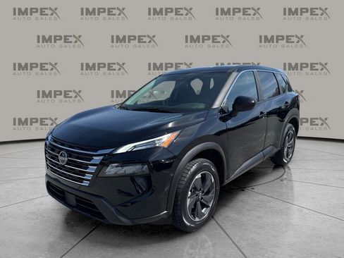 Used 2025 Nissan Rogue SV image 1