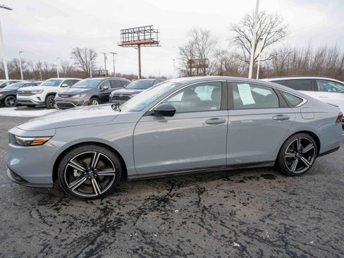 Certified 2023 Honda Accord Sport image 3