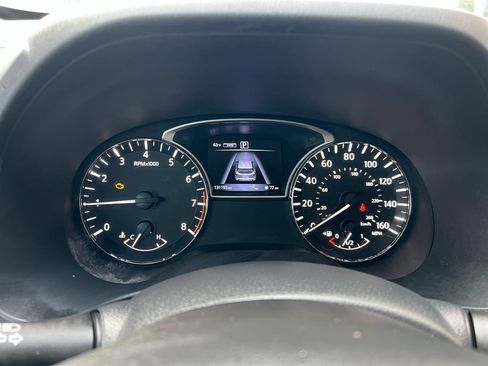 Used 2017 Nissan Pathfinder SL w/ SL Premium Package AWD/4WD image 21