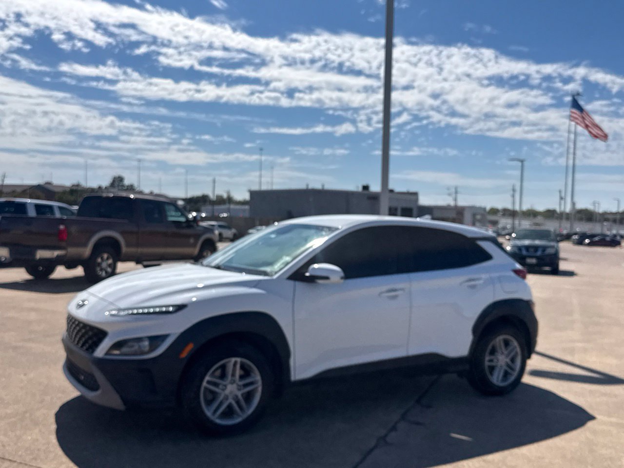 Used 2023 Hyundai Kona SE AWD/4WD image 11