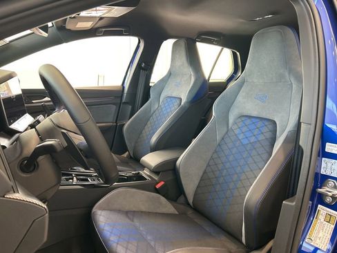 New 2026 Volkswagen Golf w/ Euro Style Package image 20