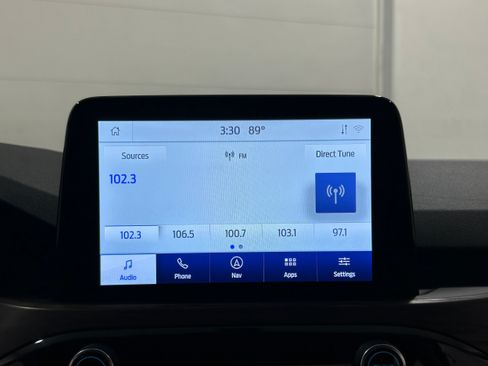 Used 2020 Ford Escape Titanium AWD/4WD image 5
