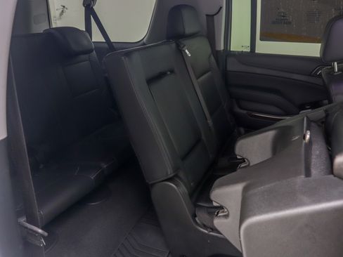 Used 2019 GMC Yukon XL SLT w/ Open Road Package AWD/4WD image 17