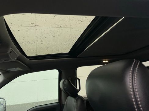 Used 2019 Ford F150 Lariat w/ Equipment Group 502A Luxury image 29