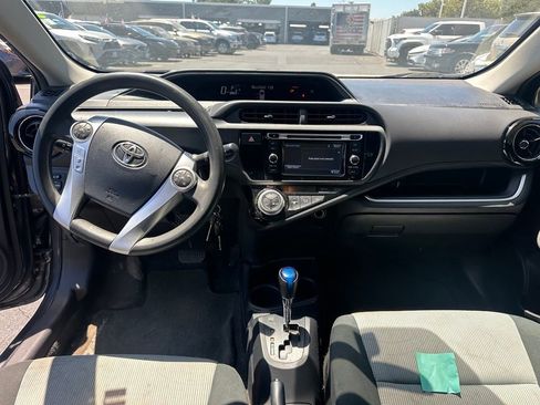 Used 2016 Toyota Prius C Two FWD image 9