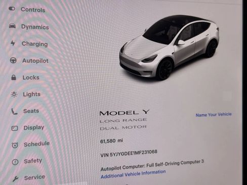 Used 2021 Tesla Model Y Long Range image 17