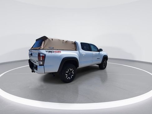 Used 2023 Toyota Tacoma TRD Off-Road w/ Technology Package AWD/4WD image 8