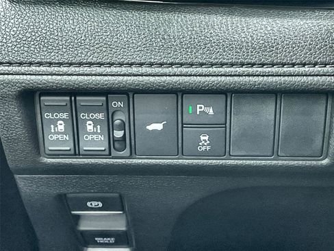 New 2026 Honda Odyssey Elite image 17