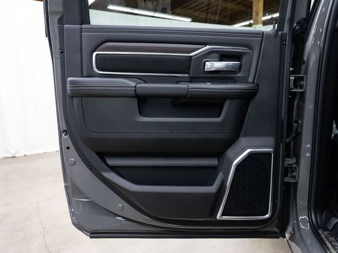 New 2026 RAM 2500 Laramie AWD/4WD image 27