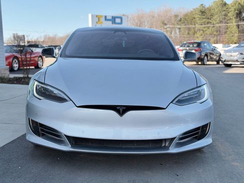 Used 2018 Tesla Model S 75D image 4
