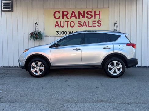 Used 2013 Toyota RAV4 XLE FWD image 7