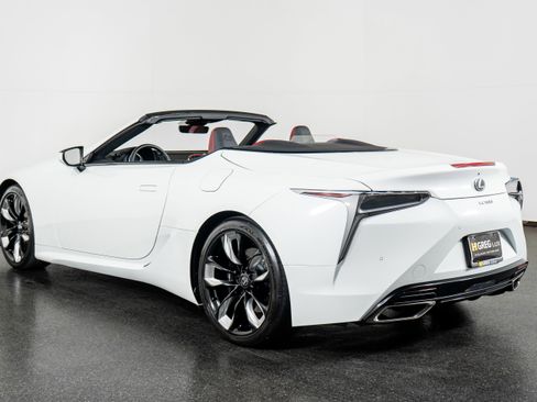 Used 2024 Lexus LC 500 Convertible image 16