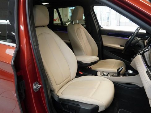 Used 2020 BMW X1 xDrive28i w/ Premium Package image 24