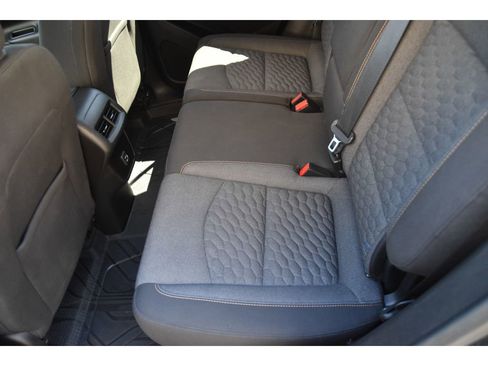 Used 2020 Chevrolet Equinox LT w/ Driver Convenience Package image 15