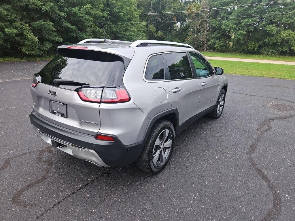 Used 2019 Jeep Cherokee Limited w/ Technology Group AWD/4WD image 7