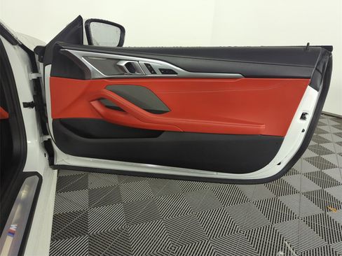 Used 2022 BMW 840i Convertible image 30