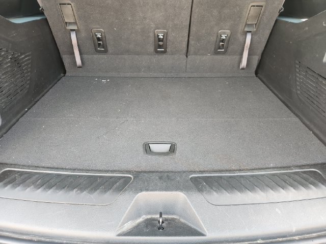 Used 2023 GMC Yukon XL SLT AWD/4WD image 33
