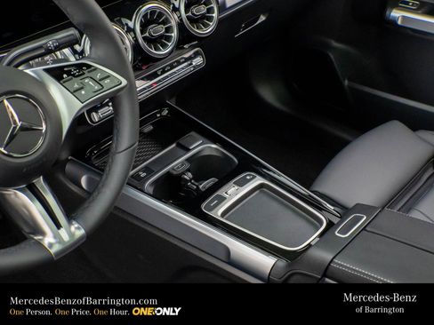 New 2026 Mercedes-Benz GLB 250 4MATIC image 13