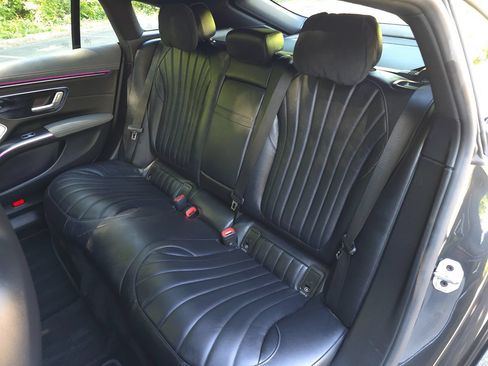 Used 2022 Mercedes-Benz EQS 450+ Sedan image 16