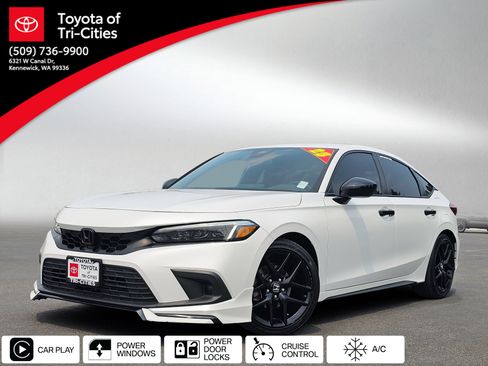 Used 2023 Honda Civic Sport image 1