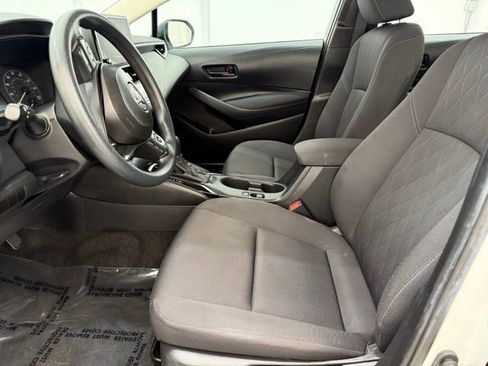 Used 2024 Toyota Corolla LE image 11