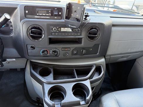 Used 2023 Ford E-350 and Econoline 350 Super Duty w/ Power Windows & Locks Group image 28