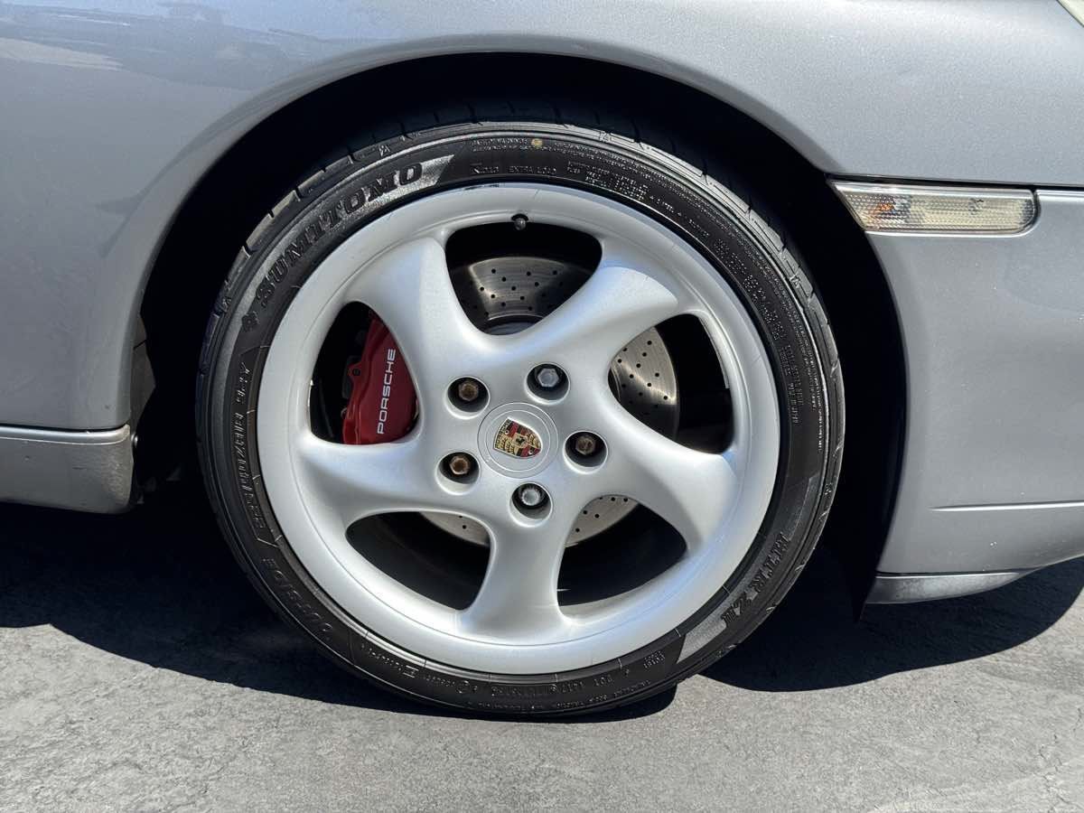 Used 2001 Porsche 911 GT3 RS image 7