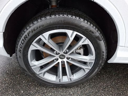 New 2026 Audi Q7 2.0T Premium image 5