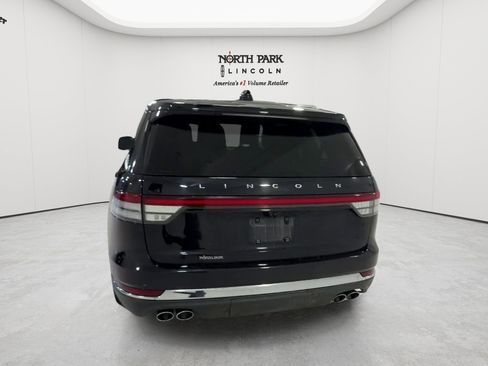 Used 2025 Lincoln Aviator Reserve w/ Illumination Package RWD image 4