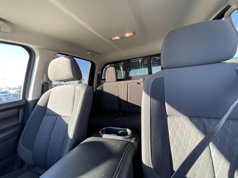 Used 2021 Nissan Titan SV w/ SV Convenience Package AWD/4WD image 20
