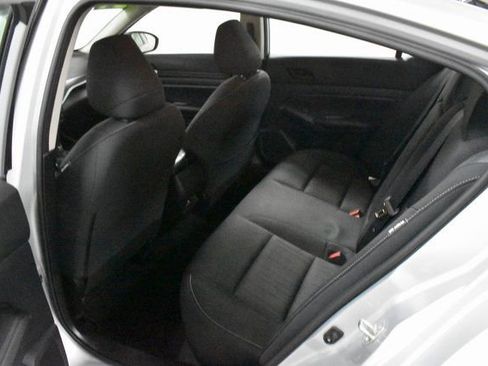 Used 2024 Nissan Altima 2.5 SV image 15