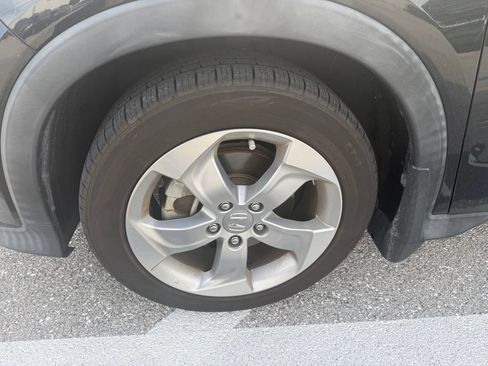 Used 2019 Honda HR-V LX image 9