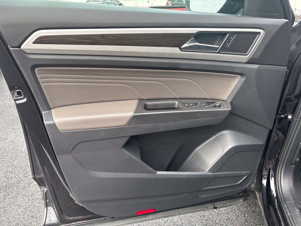 Used 2022 Volkswagen Atlas SE AWD/4WD image 15