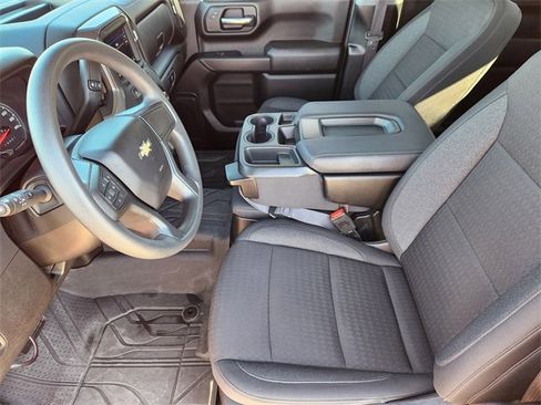 Used 2024 Chevrolet Silverado 1500 Custom image 9