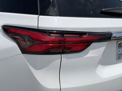 Certified 2023 Chevrolet Traverse LS w/ Safety Package FWD image 35