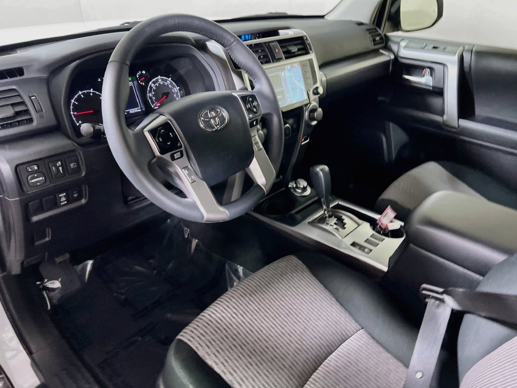 Certified 2024 Toyota 4Runner SR5 AWD/4WD image 9