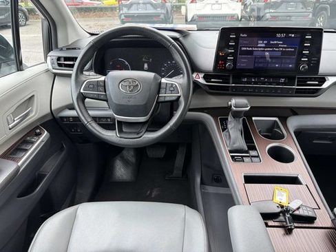 Certified 2024 Toyota Sienna XLE FWD image 20