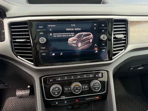 Used 2019 Volkswagen Atlas SEL Premium image 25