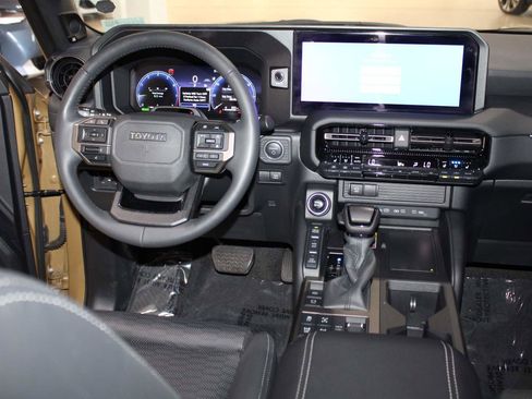 Used 2025 Toyota Land Cruiser w/ Premium Package image 18