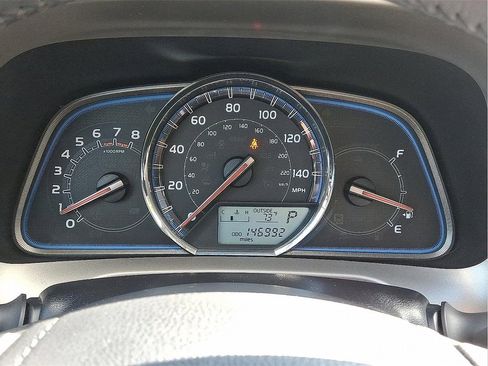 Used 2013 Toyota RAV4 Limited image 21