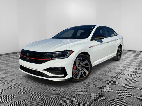 Used 2019 Volkswagen Jetta GLI image 2
