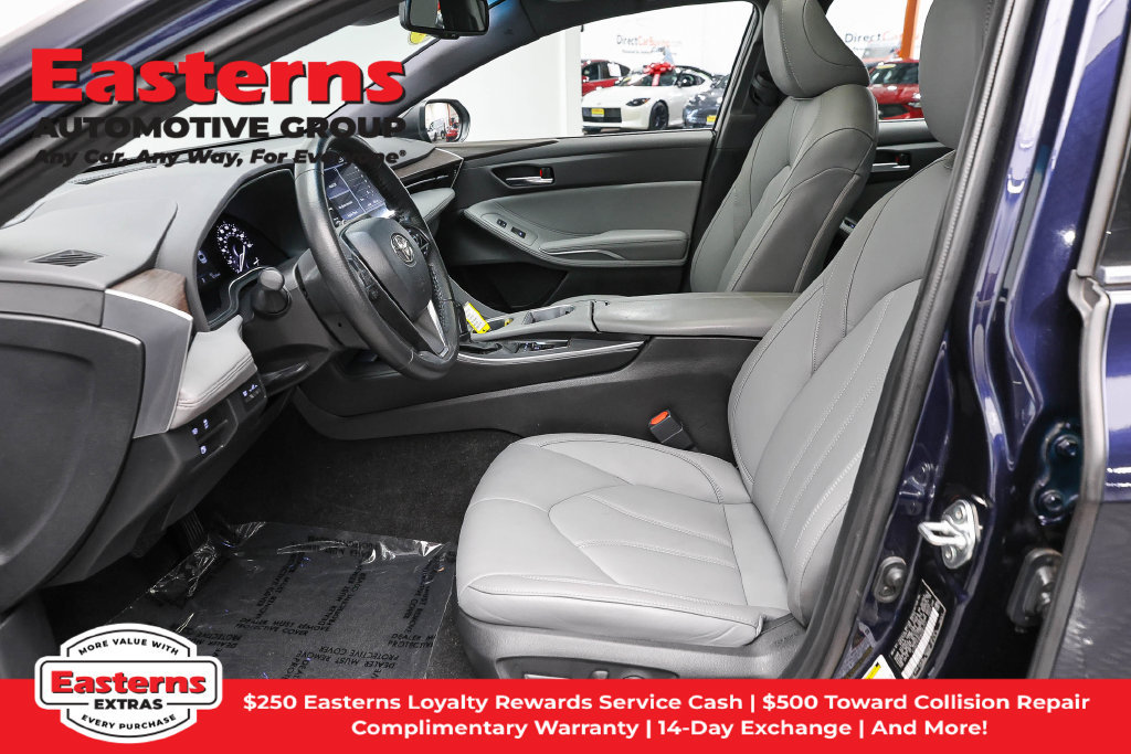 Used 2022 Toyota Avalon XLE w/ Moonroof Package FWD image 15