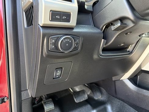 Used 2017 Ford F150 Lariat AWD/4WD image 30